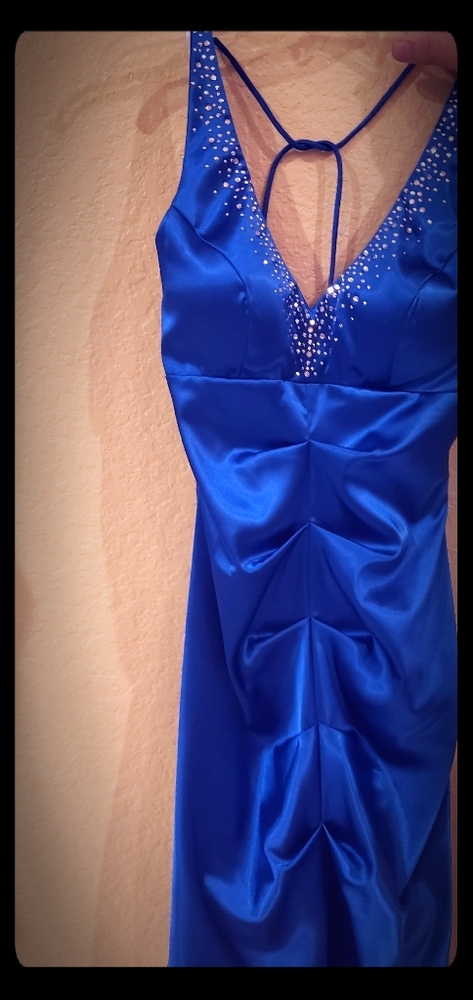 NEW WITH TAGS Gorgeous dress